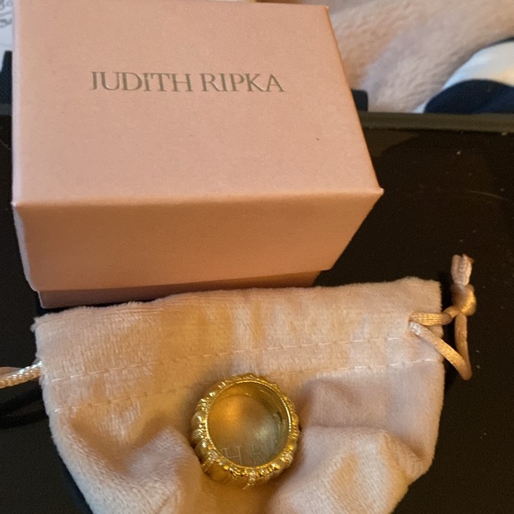 Beautiful ring done in 14k overlay gold with cubic Zirconia Size 6 New no tags - Picture 4 of 9